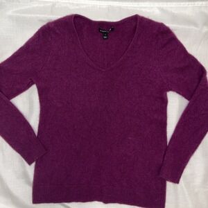 41 Hawthorn 100%. Cashmere Sweater Small Plum/Eggplant Women's V Neck
